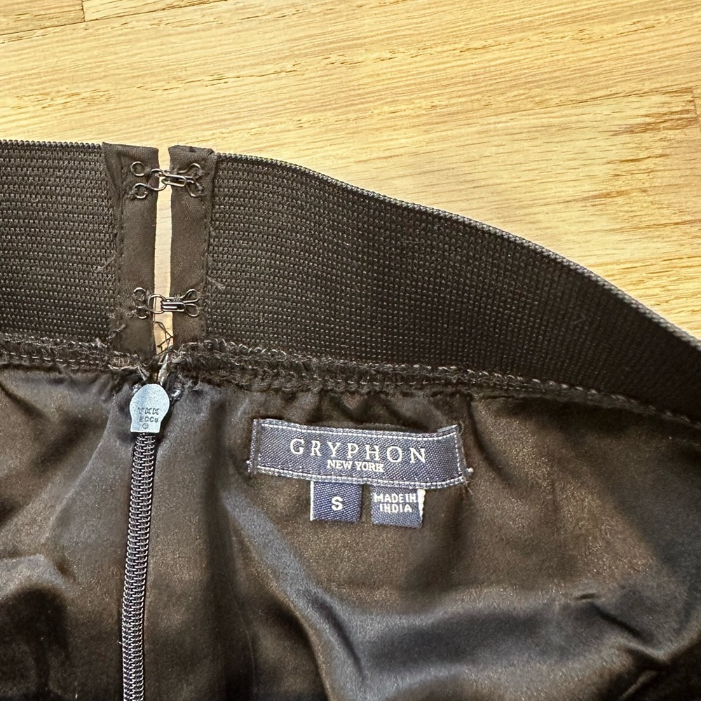 Gryphon scallop skirt - Picture 3 of 3